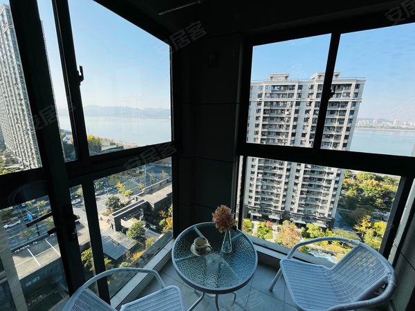 杭州滨江四桥南闻涛诚苑地铁6号线,滨江宝龙泰林大厦旁,闻涛诚苑整租