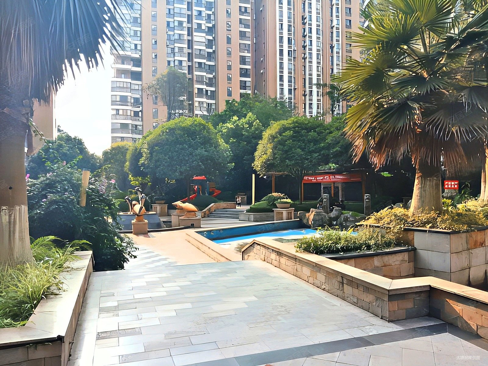 御城3室2厅2卫131.18㎡南北118万