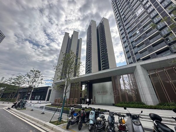 广州白云黄庄保利锦绣公馆华师附属  全新新房未入住 电梯高层 安静望