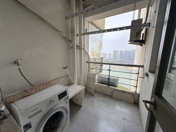 【多图】世茂外滩花园,排尾路租房,台江江滨路 万科金域旁 高层看江