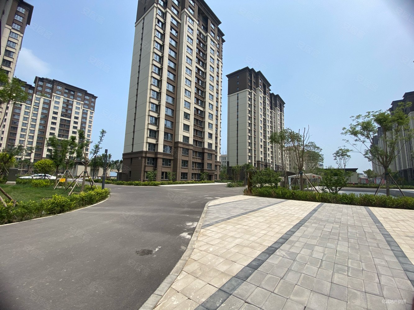 实地海棠雅著品质社区毛坯房中间好楼层有房本可积分