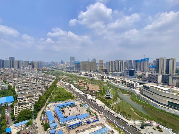 长沙雨花香樟路金房万树丹堤雨花区 喜盈门附近 近地铁口 居家自住
