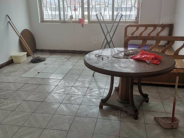 深圳宝安石岩河滨花园河滨花园120平三房两厅两卫 高层通风采光好 带