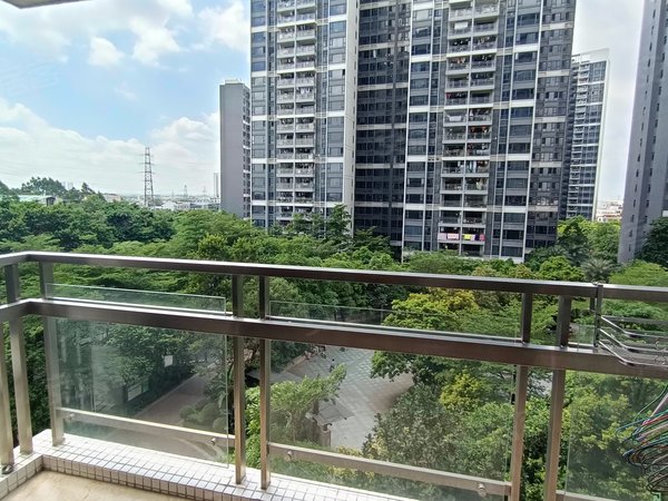 广州番禺番禺广场星尚名玥花园星尚花园 3房2卫 望小区园林 环境优美