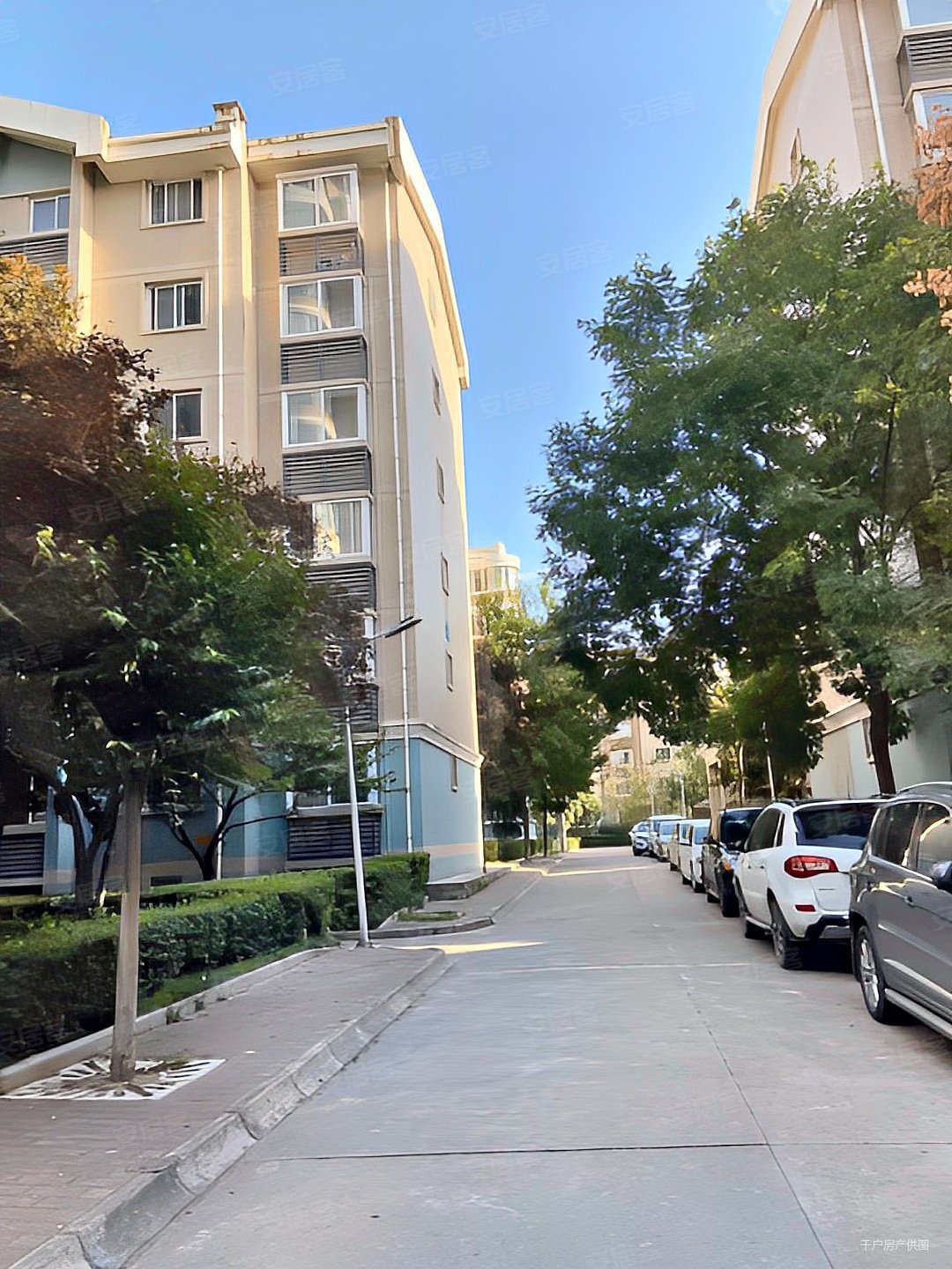 长庆未央湖花园小三房临地铁商品住宅板楼