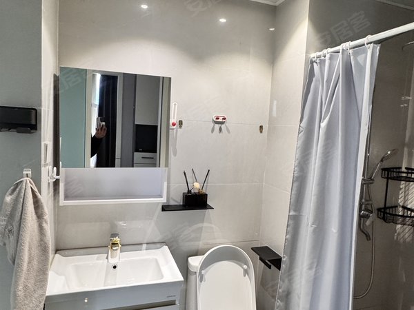 金华东阳横店山顶壹号星巢公寓(公寓住宅)山顶一号2房，180度落地采光，房源，随时看房，采光出租房源真实图片