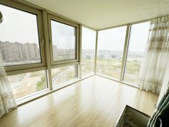 唐山路北翔云里新上!! 带车位 拎包入住 正看人民公园 高端品质出租房源真实图片