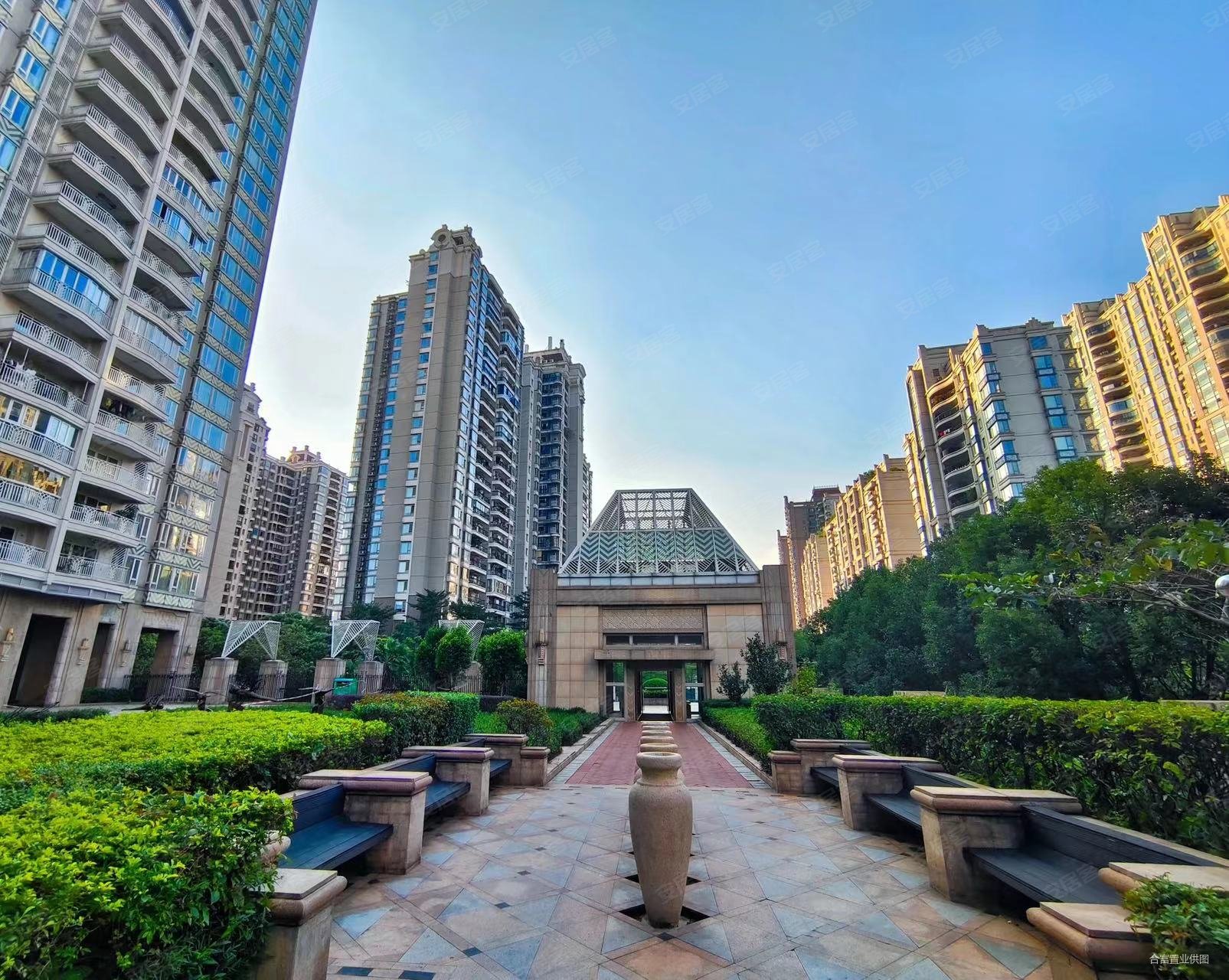 侨鑫汇景新城龙熹山3室2厅2卫179.85㎡南北1479万