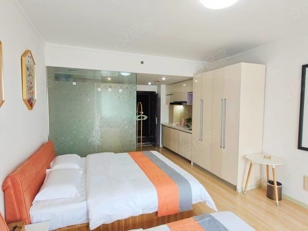 威海环翠青岛路唐人海湾假日公寓(商住楼)多套唐人海湾公馆,精装一室