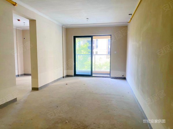 中建大公馆四期 纯清水毛坯 小区环境优美 有钥匙 随时看房
