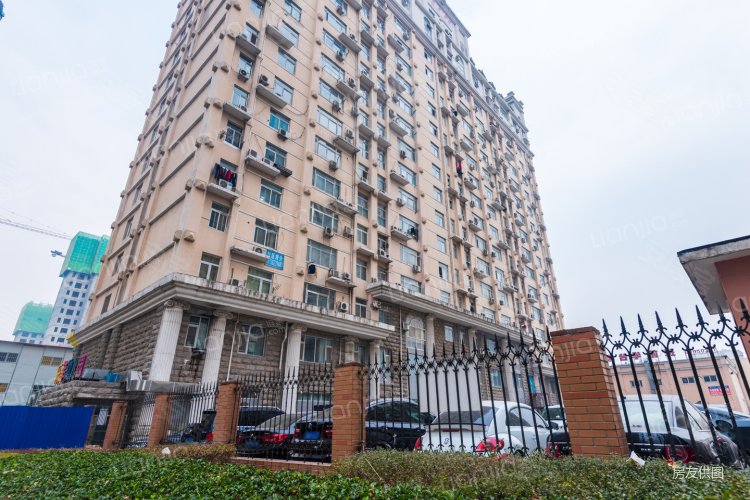 帝湖花园西王府1室0厅1卫32.11㎡北22.5万