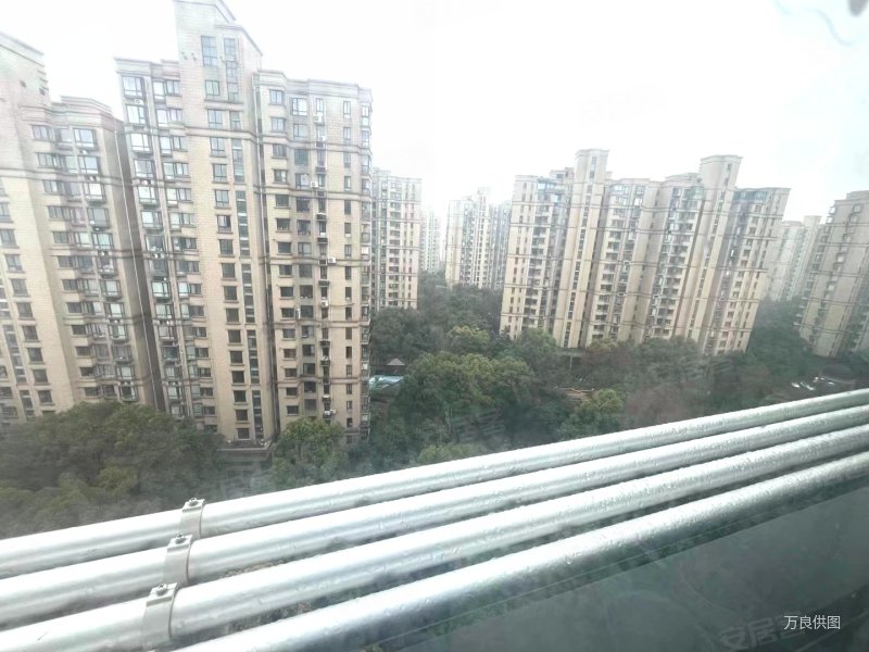 和欣国际花园电梯中高层精装2房2厅地铁旁