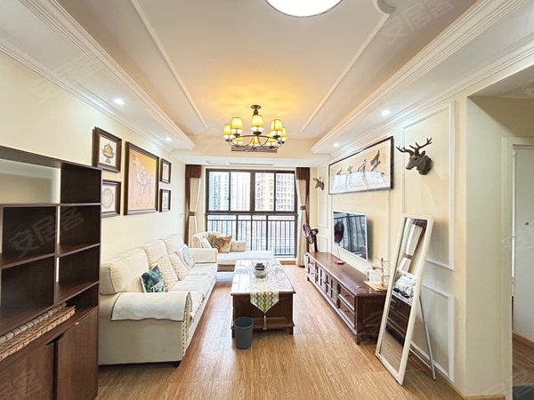 【多图】联发欣悦,盘龙租房,杨家坪商圈 轻轨站门口 精装3房 看房请致