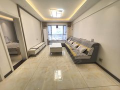 庆阳西峰西峰城区北站附近，轻奢精装正规两居室，小区停车便宜，随时看房出租房源真实图片