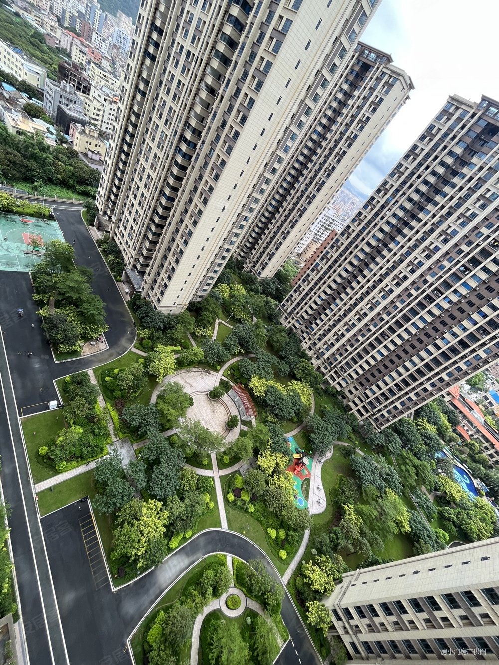 碧桂园翠湖湾 南北通透 满五   环境优美 次新房 双卫