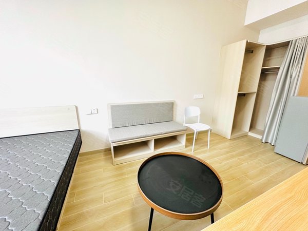 广州黄埔香雪智萃公寓香雪站,采光嘎嘎好的房子来了出租房源真实图片