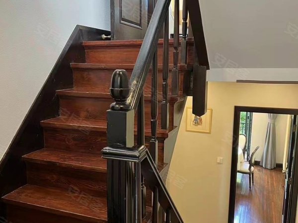 上海徐汇衡山路南昌路585弄小区iapm环贸陕西南路地铁站,南昌路襄阳南