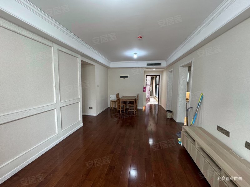 燕子矶 开发商精装修 诚心出售 紫御东方一期,紫御东方(一期)二手房