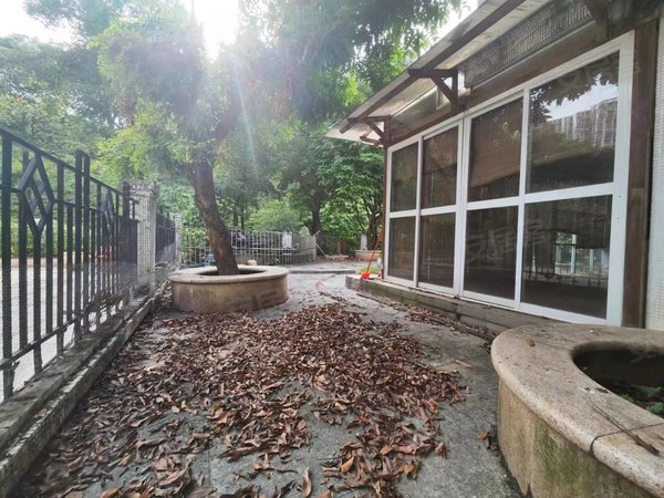 祈福康怡雅园三层独栋别墅 带大花园大露台无家私 方便看房,番禺租房