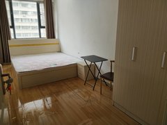 喀什喀什市喀什城区徽州园男生合租房,次卧室850月,短租月付,押一付一,出租房源真实图片