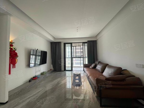 福州长乐吴航中南樾府中南樾府 4室2厅2卫 配套齐全 南北通透 电梯房