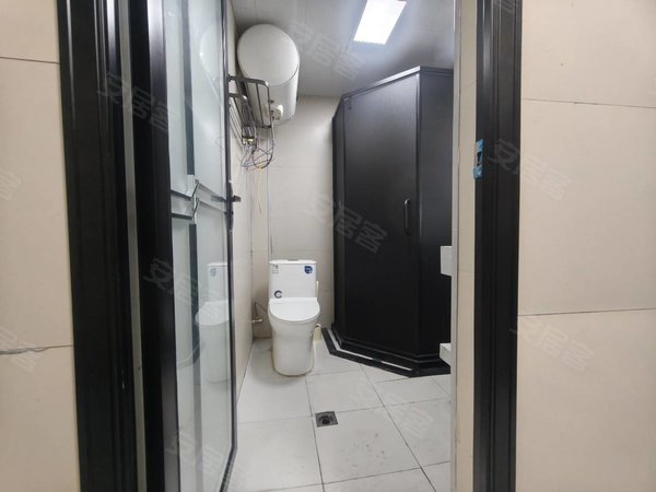 金华东阳东阳市中心黉门广场47号楼黉门广场 新光南街中心 东街 西街 十字街 各种户型押一付一出租房源真实图片