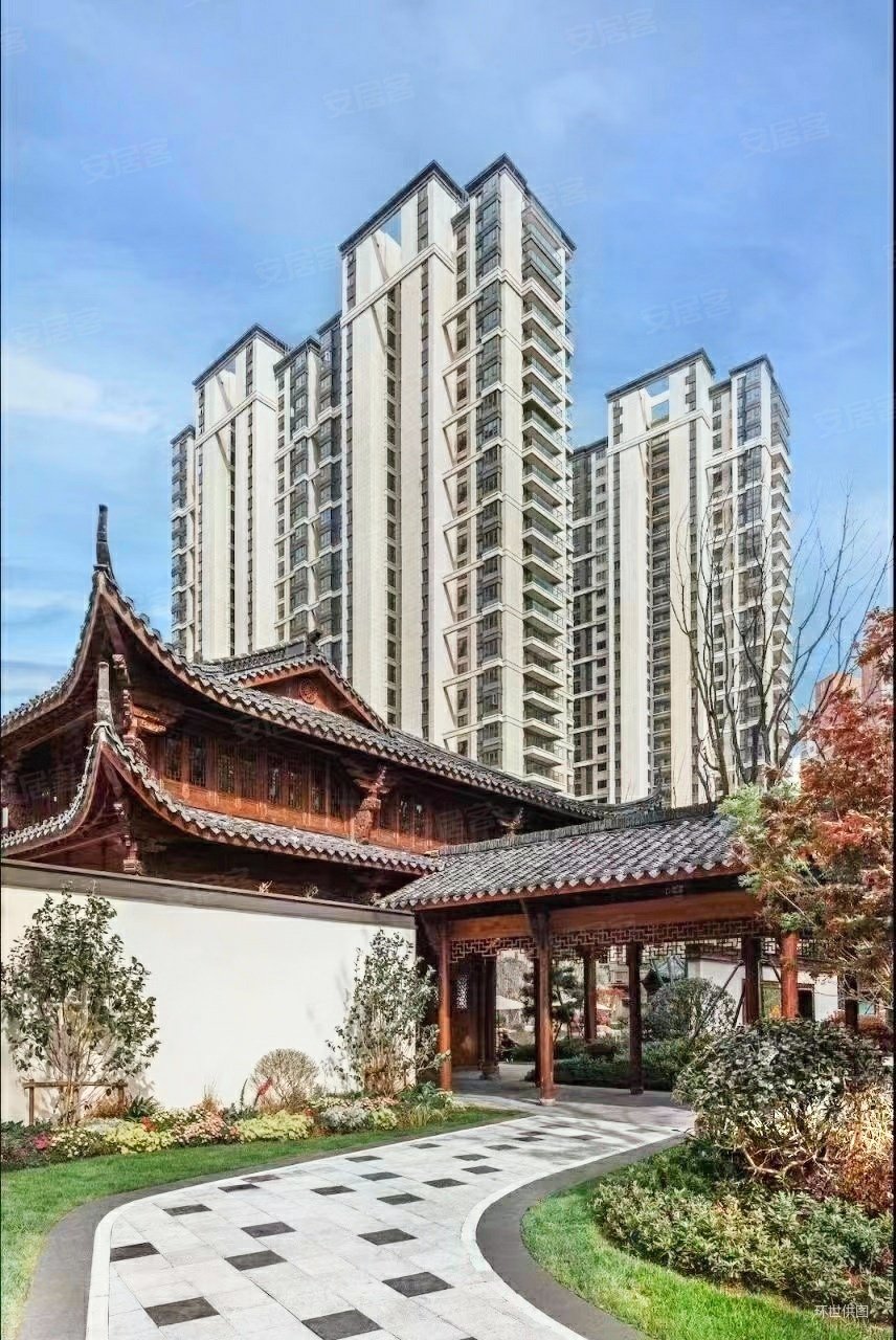 呈贡光明锦城实景现房车位8600丶限时