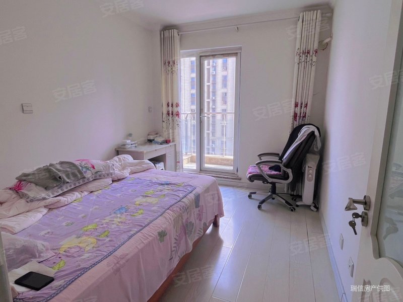 威海房产网>威海二手房>经区二手房>皇冠二手房>悦海世家>800_600