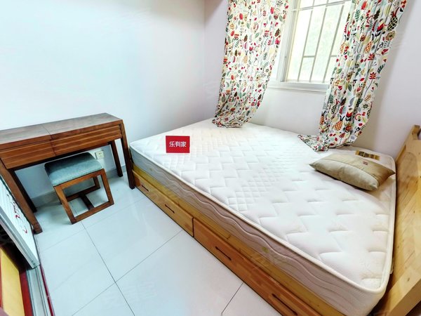 深圳福田莲花北莲花北村南北通三房 采光好 装修保养好 家私齐全出租