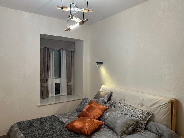 重庆江北红旗河沟建北三村红旗河沟地铁口 无中介 可短租可月付 家电