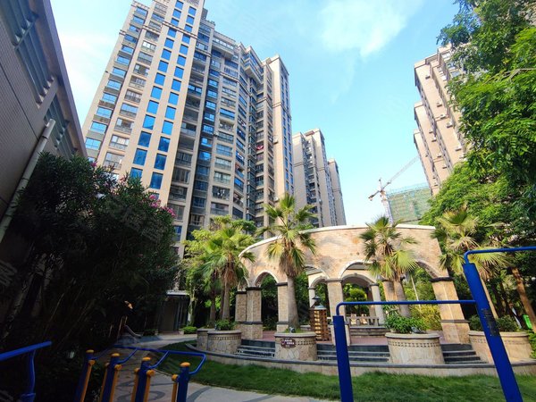 泉州丰泽云鹿路富临嘉园(二期)实拍富临嘉园实验中学旁 精装大三房