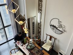 青岛城阳流亭首创东向复式，可注册公司，6楼采光好，配套齐全，地铁流亭站出租房源真实图片