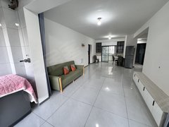 蚌埠淮上淮上工业园近禹王！大三室3台空调 干干净净出租 次新小区国购四期出租房源真实图片