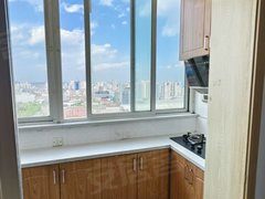 丹东振兴六纬路小学学区丹景俪城 火车站附近 包物业取暖 家具家电齐全出租房源真实图片