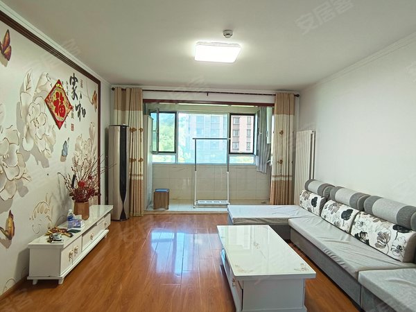 济南高新奥体中心东城逸家逸士园1区东城逸家 3室2厅2卫 送车位地下室