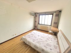 青岛李沧李村公园1688产业园外贸学院巨峰路万达广场李村步行街实拍南向带空调出租房源真实图片