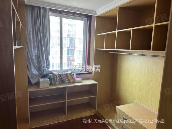 隆泰福府 电梯好房 精装三房出售 中间楼层 看房方便