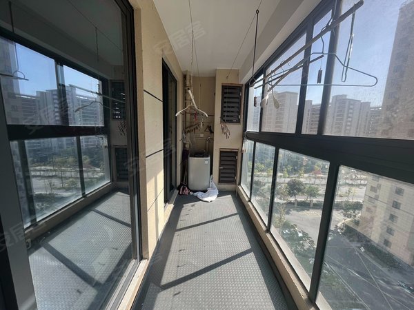 嘉兴海盐滨海新城嘉和景苑嘉和景苑 3室2厅1卫 100平 电梯房出租房源