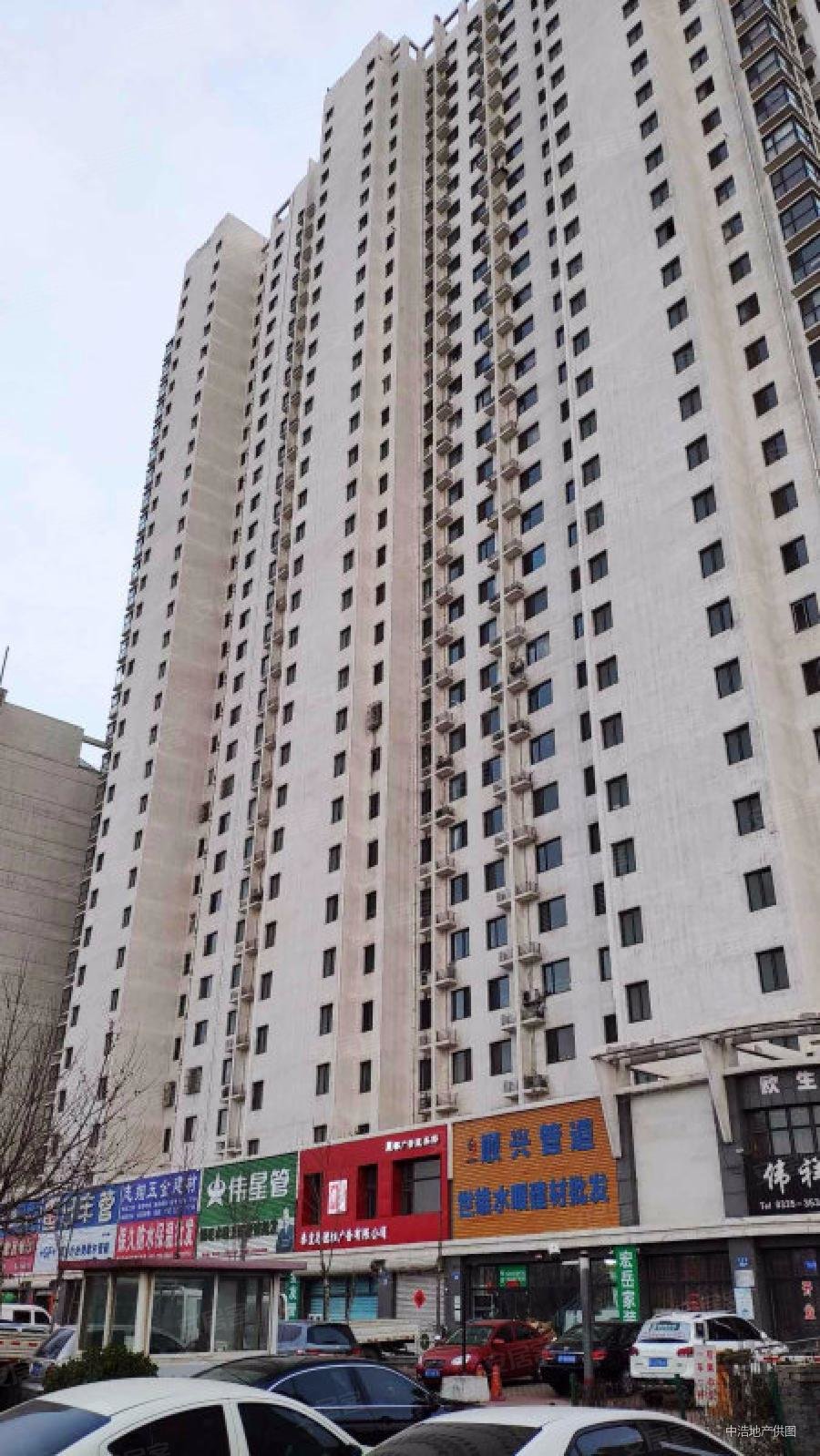 高铁站康馨家园111平三室两卫精装仅售698万