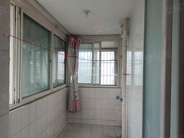 济南历下盛福盛福花园两室出租,总价双气,房子很干净,来电享优惠!