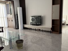 霍邱新店新店市场城南花台小区三室二厅二卫拎包入住出租房源真实图片