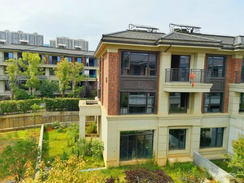 恒基旭辉湖山赋别墅