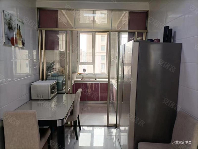 岸上澜湾100平米两室通透户型精装738万