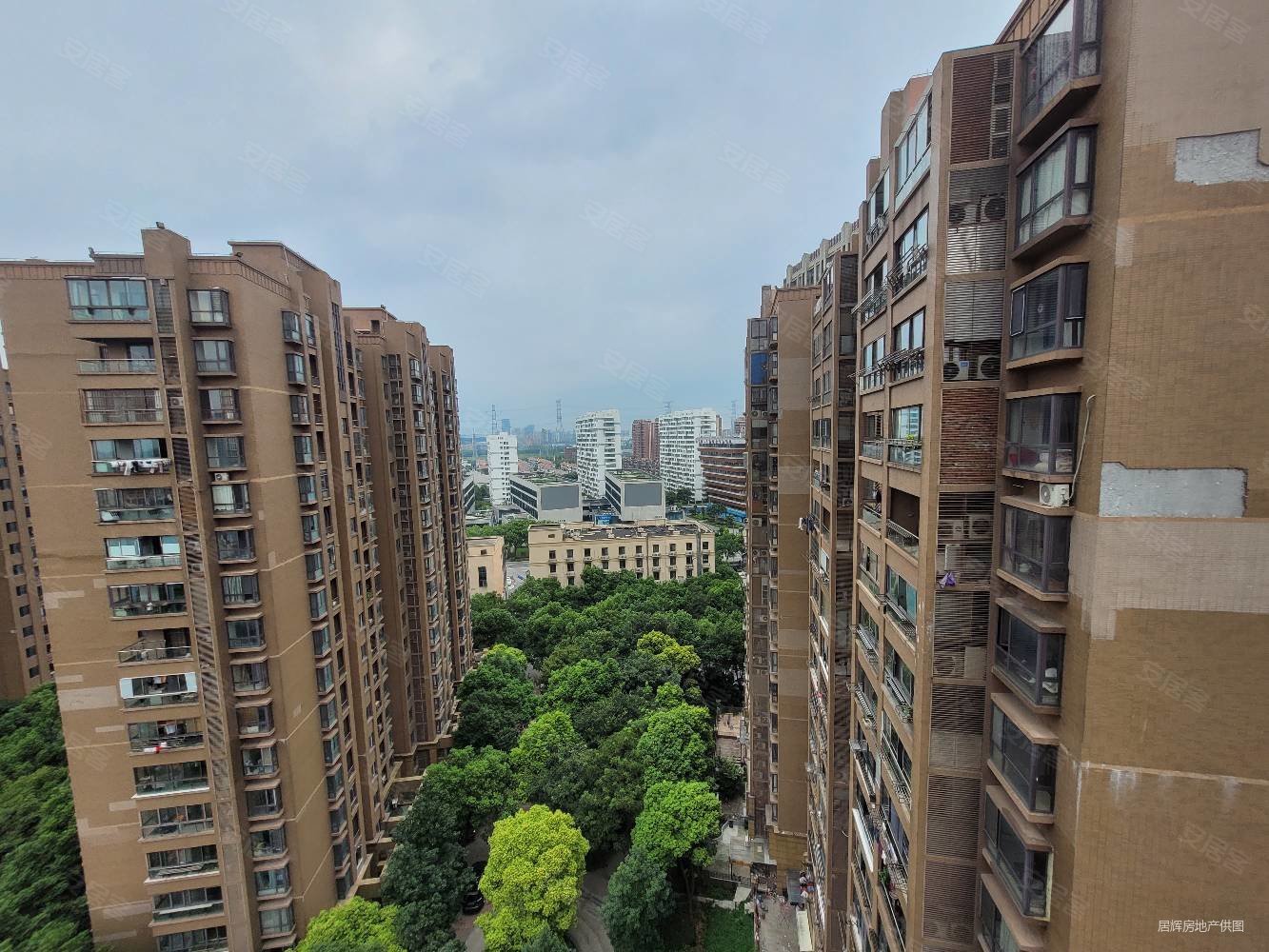 上海房产网>上海二手房>嘉定二手房>黄渡二手房>莱英北郡>