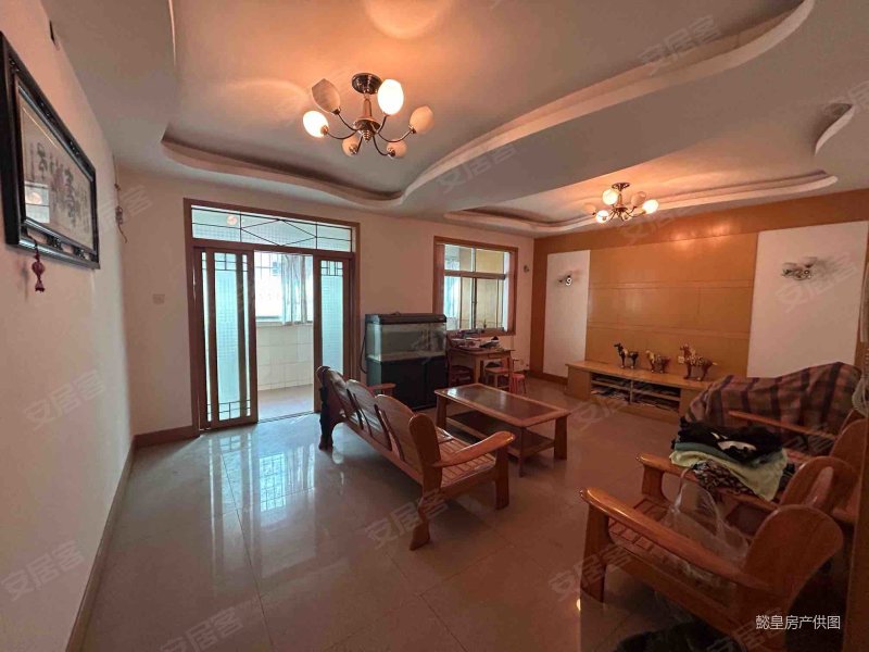 急卖牡丹广场 天翔花园 轴一小 大三室 三开间朝南 性价比高,天翔花苑