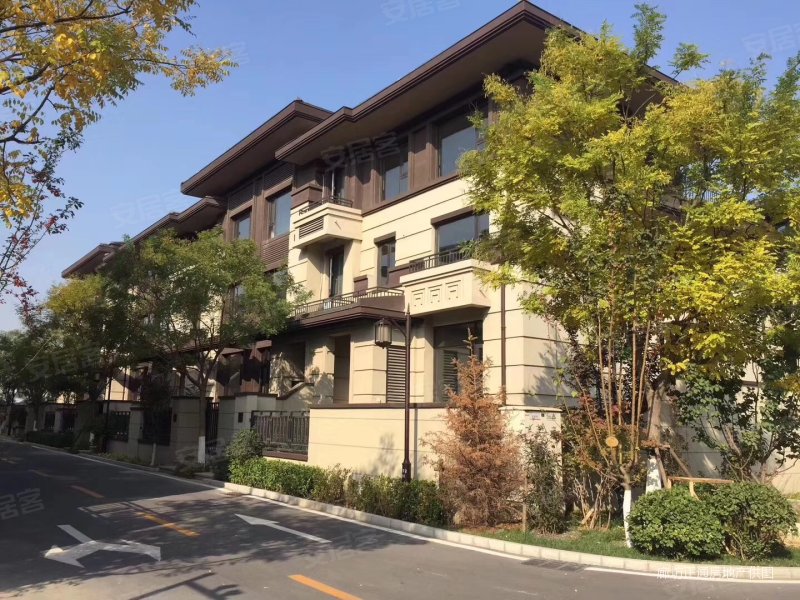 固安牛驼800亩森林公园里 温泉联排别墅 超大花园 宜居养生