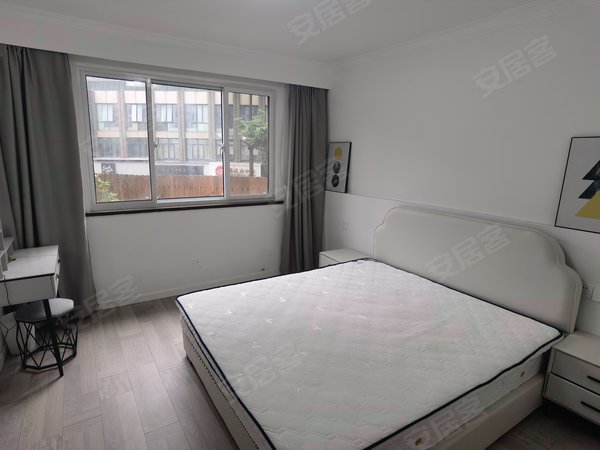 上海静安曹家渡家化绿苑近地铁武宁路 豪华装修 周边配套成熟 业主