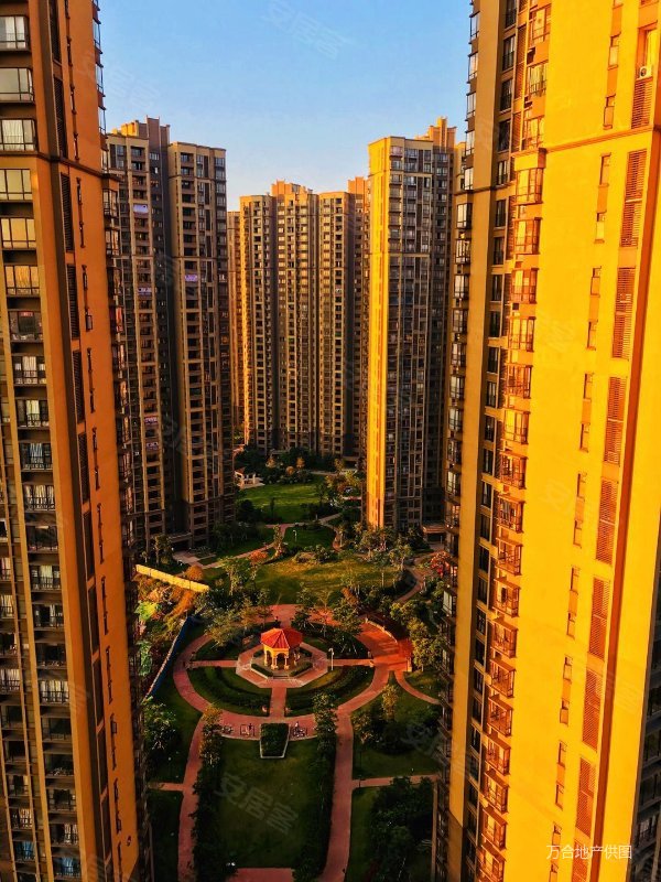 110得汇景御海蓝岸3房2卫朝南高层超d价