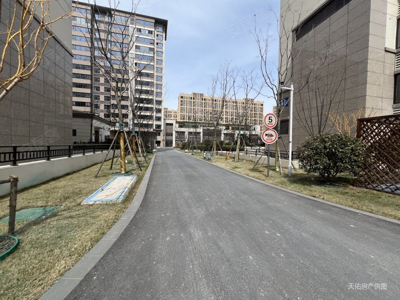 城东碧桂园珺尚府精装3室88.8万出售