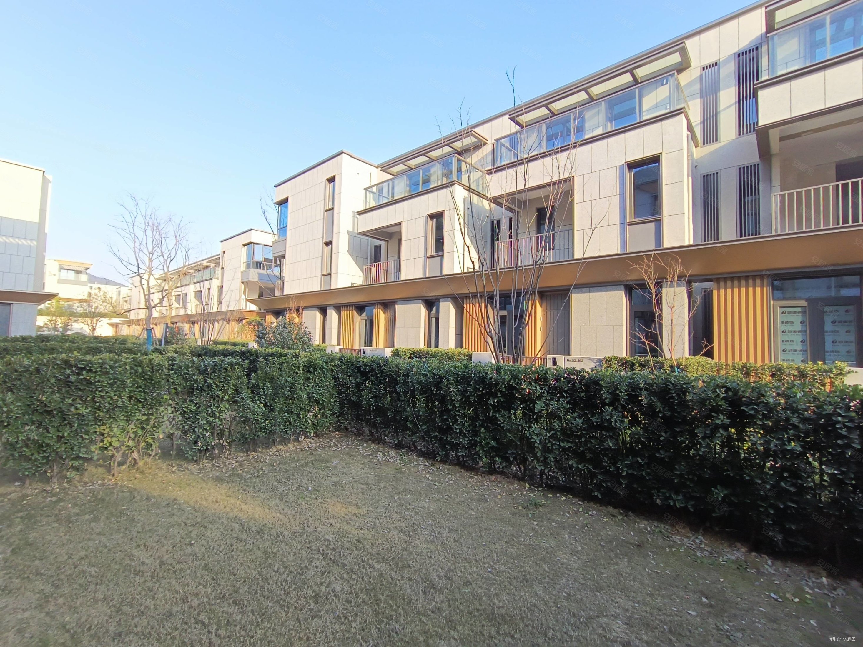 总价低万科物业低密度山体联排双层地下室